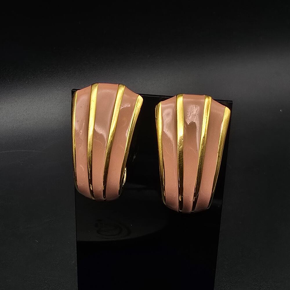 Napier Pink Enamel Gold Tone Earrings Pierced Ribbed Huggie Half Hoop